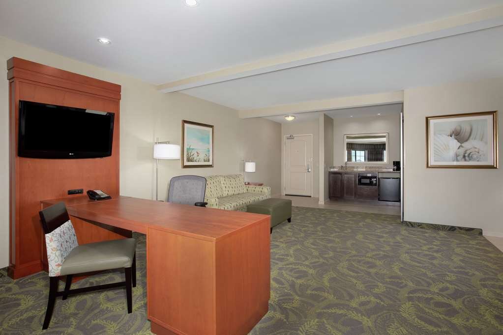 Hotel photo 102 of Hampton Inn & Suites Astoria.