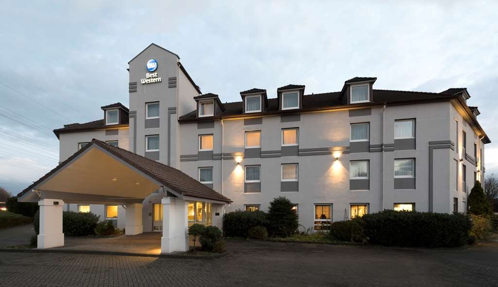 BEST WESTERN HOTEL COLOGNE AIRPORT TROISDORF - Updated 2024 Prices ...