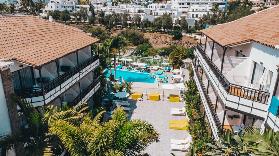 Areal view of our solarium and pool area. 