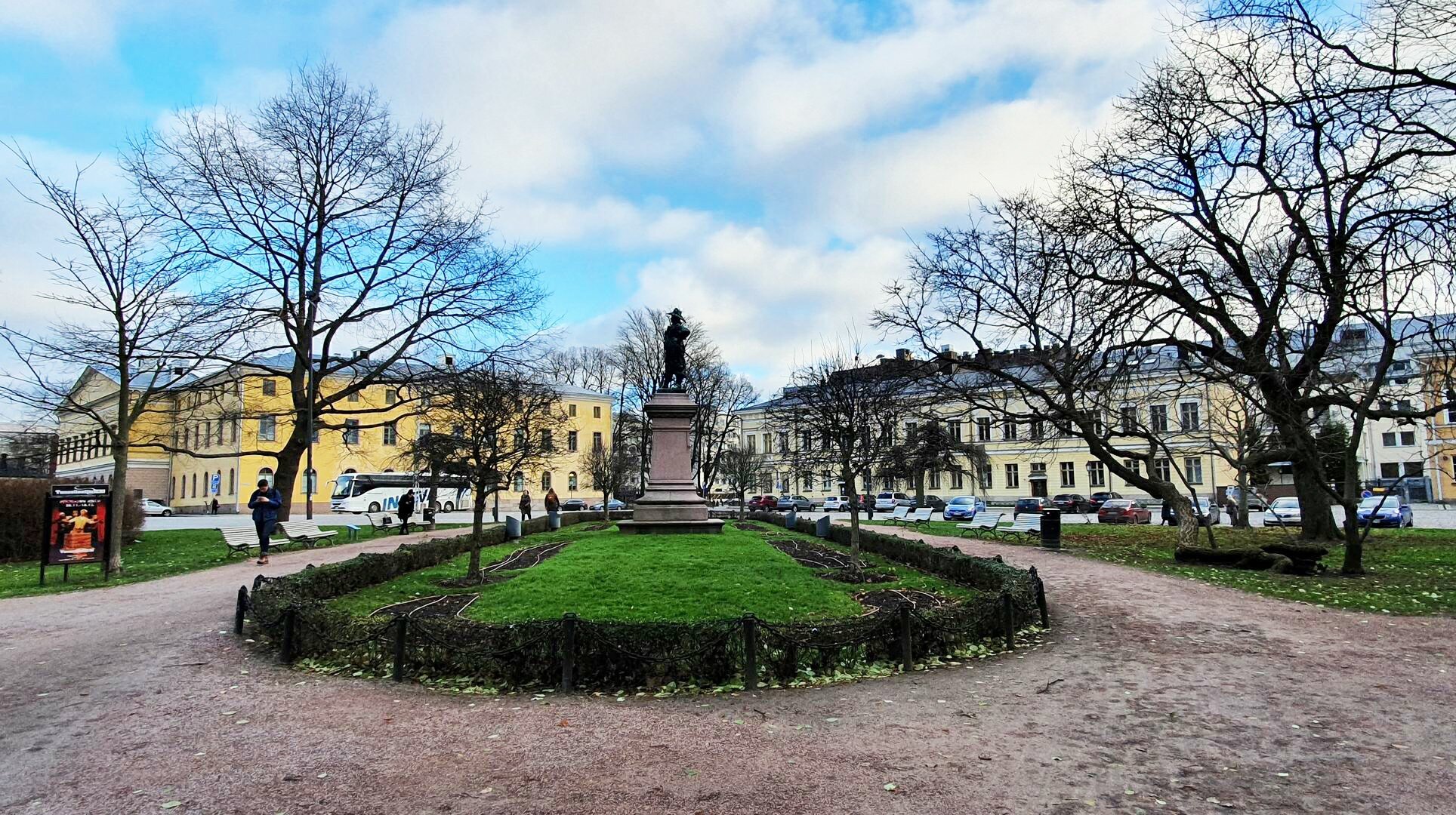 The Per Brahe Statue (Turku) - 2022 Alles Wat U Moet Weten VOORDAT Je ...