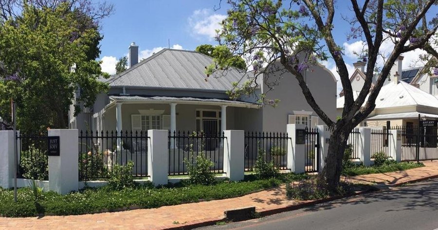Whole Guesthouse