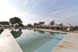 Pool & Beach
