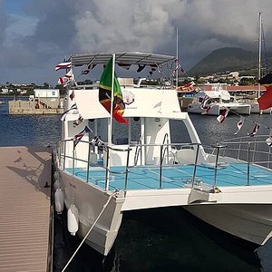 half tidy luxury yacht charter