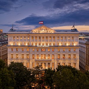 The Hotel Imperial is located directly at the famous Vienna Ring Boulevard,