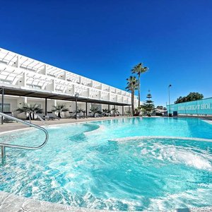 Pool - outdoor