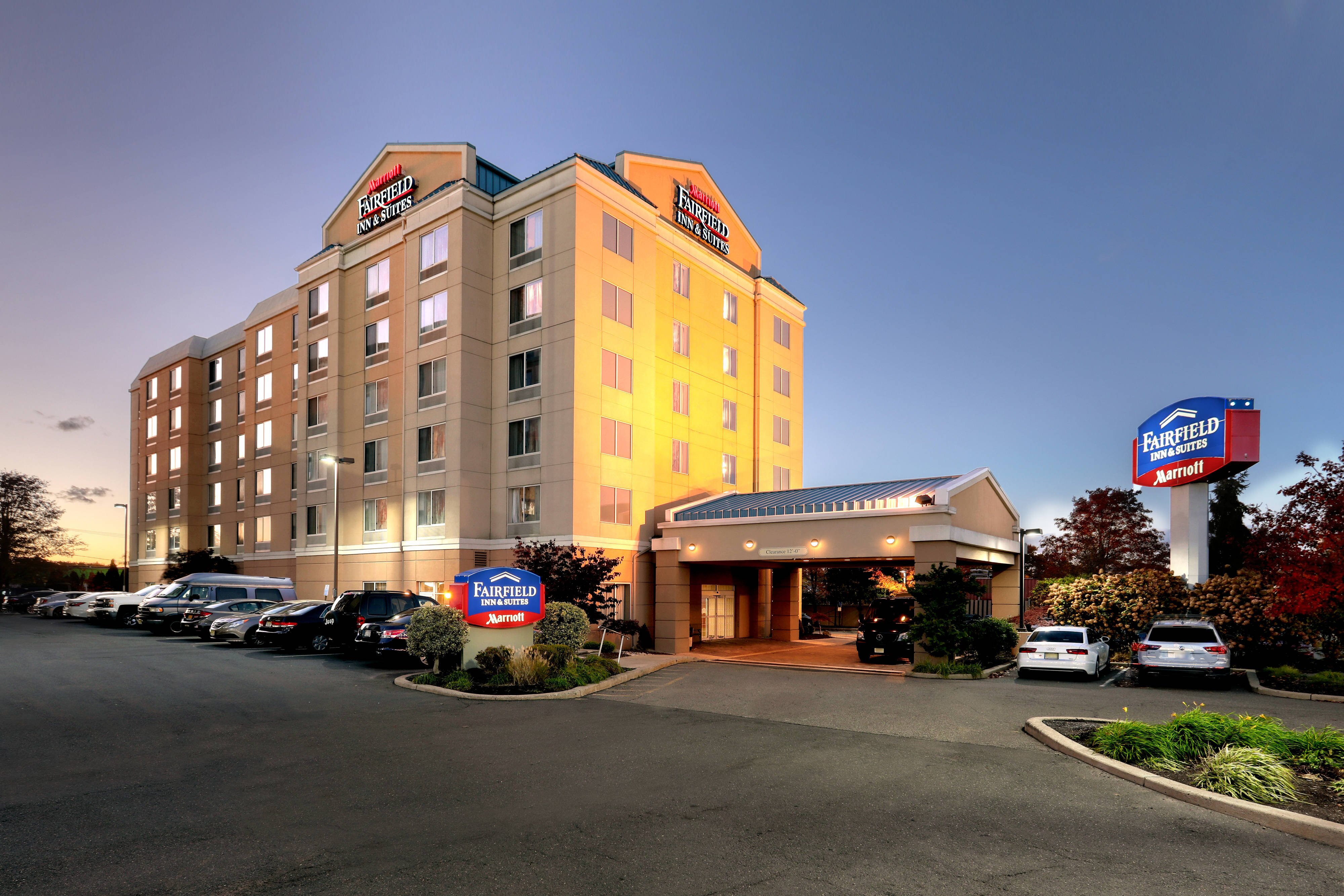 FAIRFIELD INN SUITES WOODBRIDGE Prezzi E Recensioni 2023   Exterior 