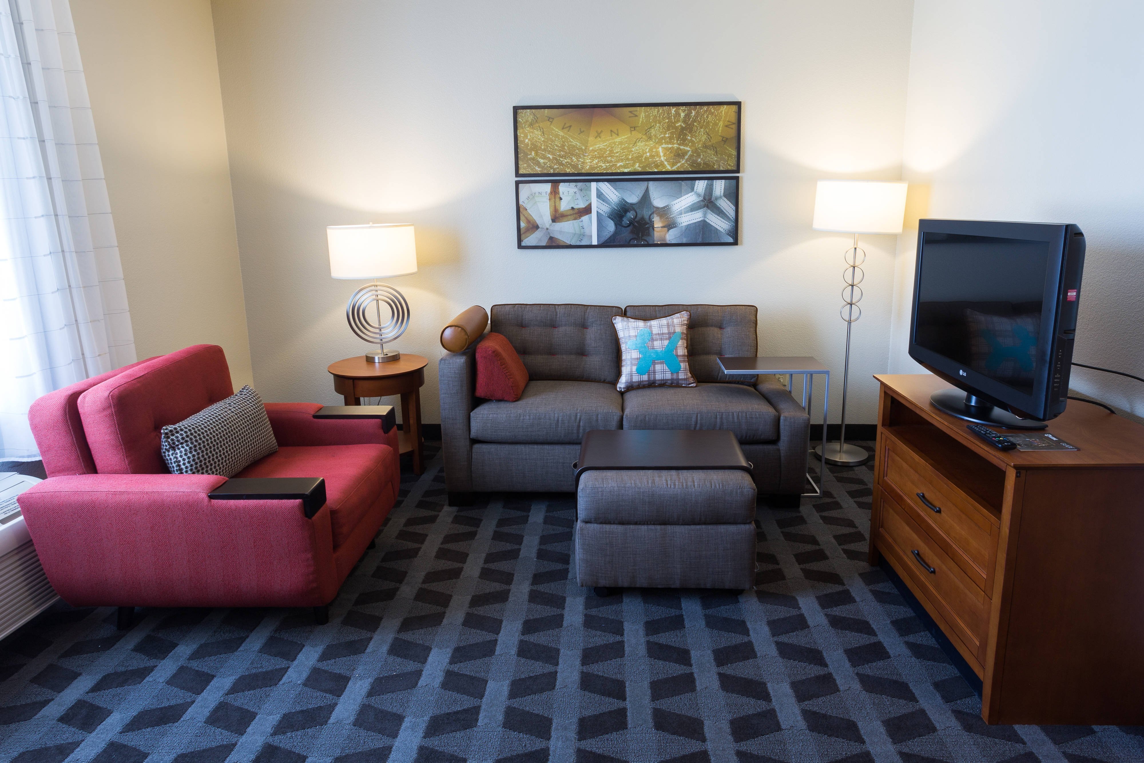 TOWNEPLACE SUITES SUNNYVALE MOUNTAIN VIEW AU 142 2022 Prices   One Bedroom Suite Living 