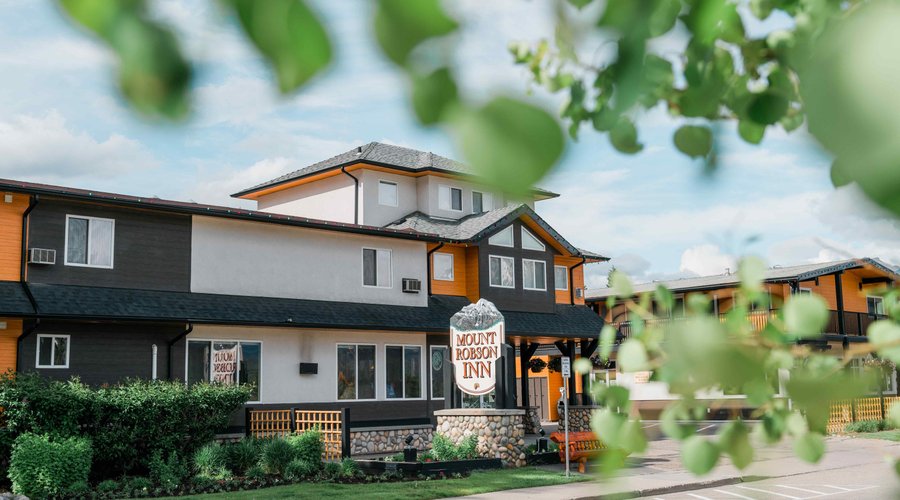 Mount Robson Inn