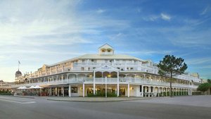 Esplanade Hotel Fremantle by Rydges in Fremantle, image may contain: Hotel, City, Resort, Inn