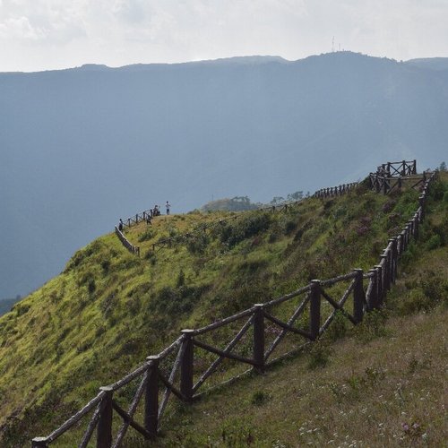 Laitlum Canyons, Shillong | Timings, Trekking, Photos, How to Reach