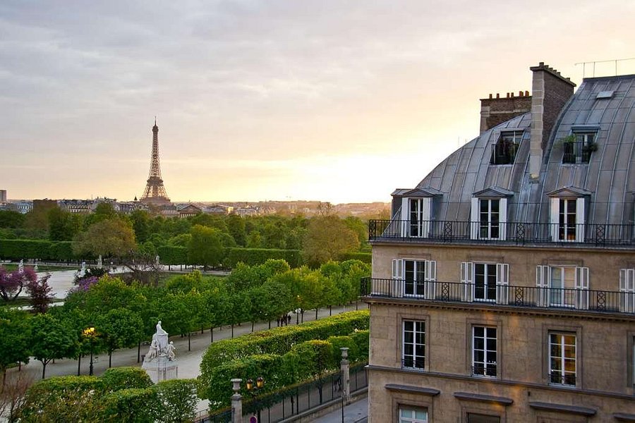 Hôtel Régina Louvre (Paris) : tarifs 2022 mis à jour, 148 avis et 1 255  photos - Tripadvisor