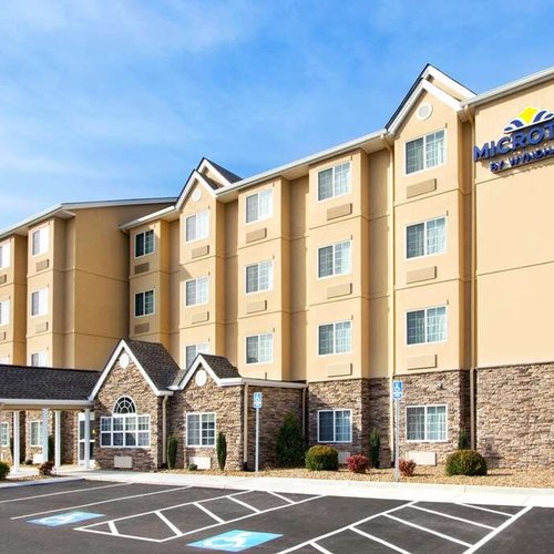 THE 10 BEST Shelbyville Hotel Deals (Aug 2024) - Tripadvisor