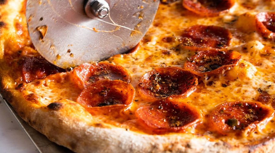 Our 'American' Thin Crust Pizza. Simple and straight to the point!
