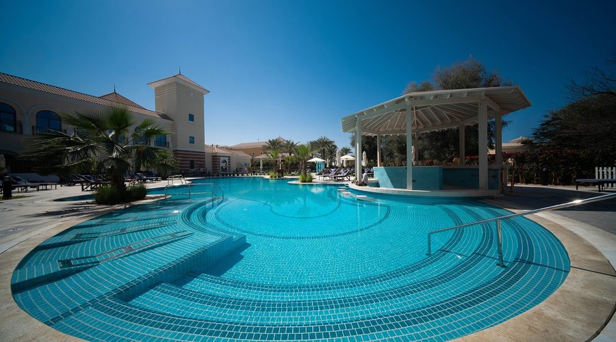 Country Club
