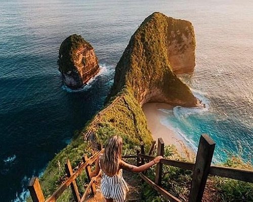 best tour to see bali