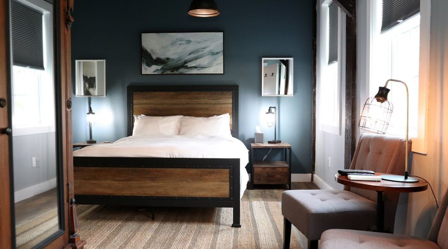 The Holyoke Room