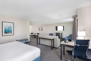 Room & Suite