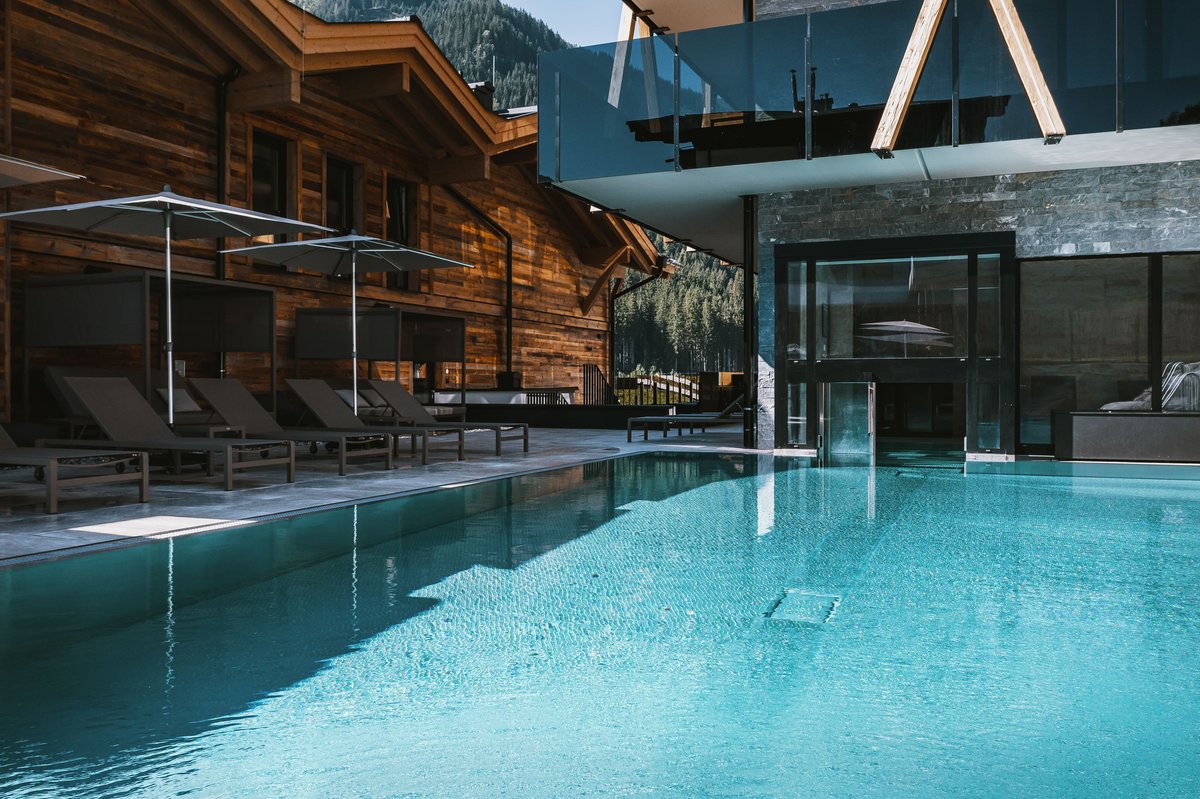 Glemm by AvenidA Hotel & Residences Hinterglemm Pool: Pictures ...