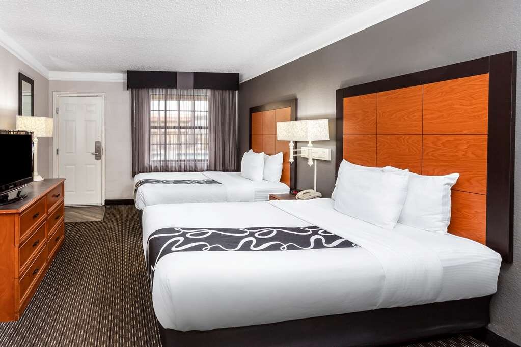 Hotel photo 35 of La Quinta Inn by Wyndham Laredo I-35.