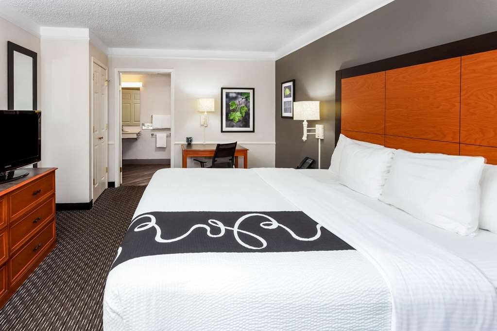 Hotel photo 50 of La Quinta Inn by Wyndham Laredo I-35.