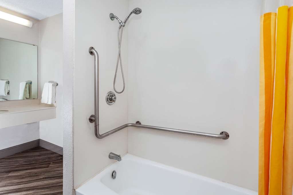Hotel photo 32 of La Quinta Inn by Wyndham Laredo I-35.