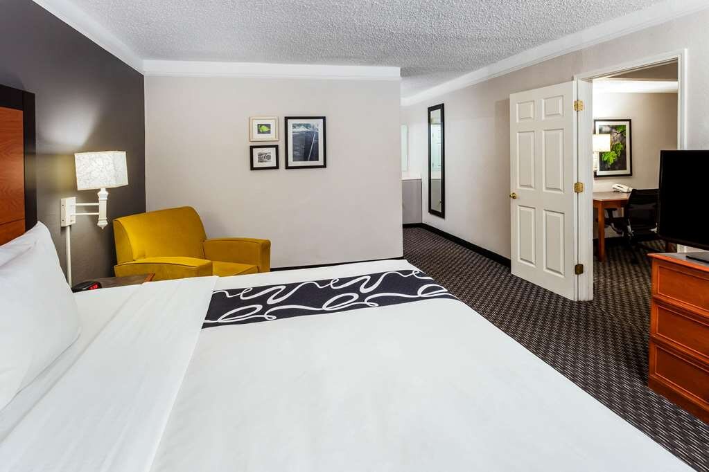 Hotel photo 39 of La Quinta Inn by Wyndham Laredo I-35.