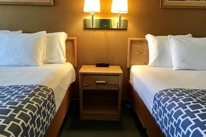 Room & Suite