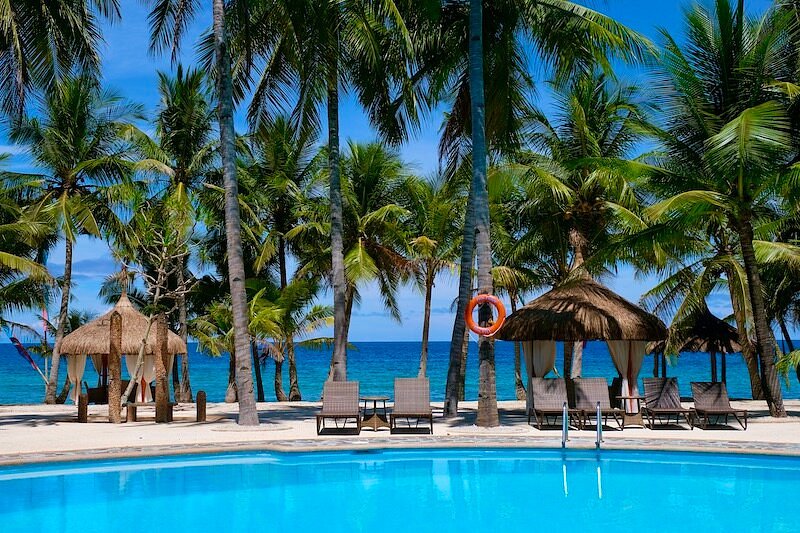 Coco Grove Beach Resort, hotel in Dapitan City