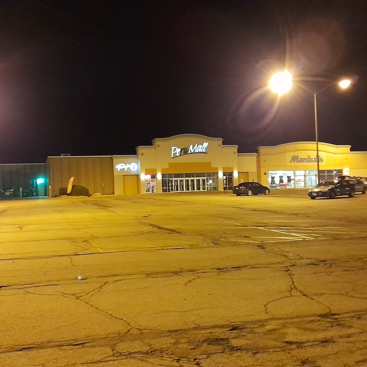 Dying Illinois Malls