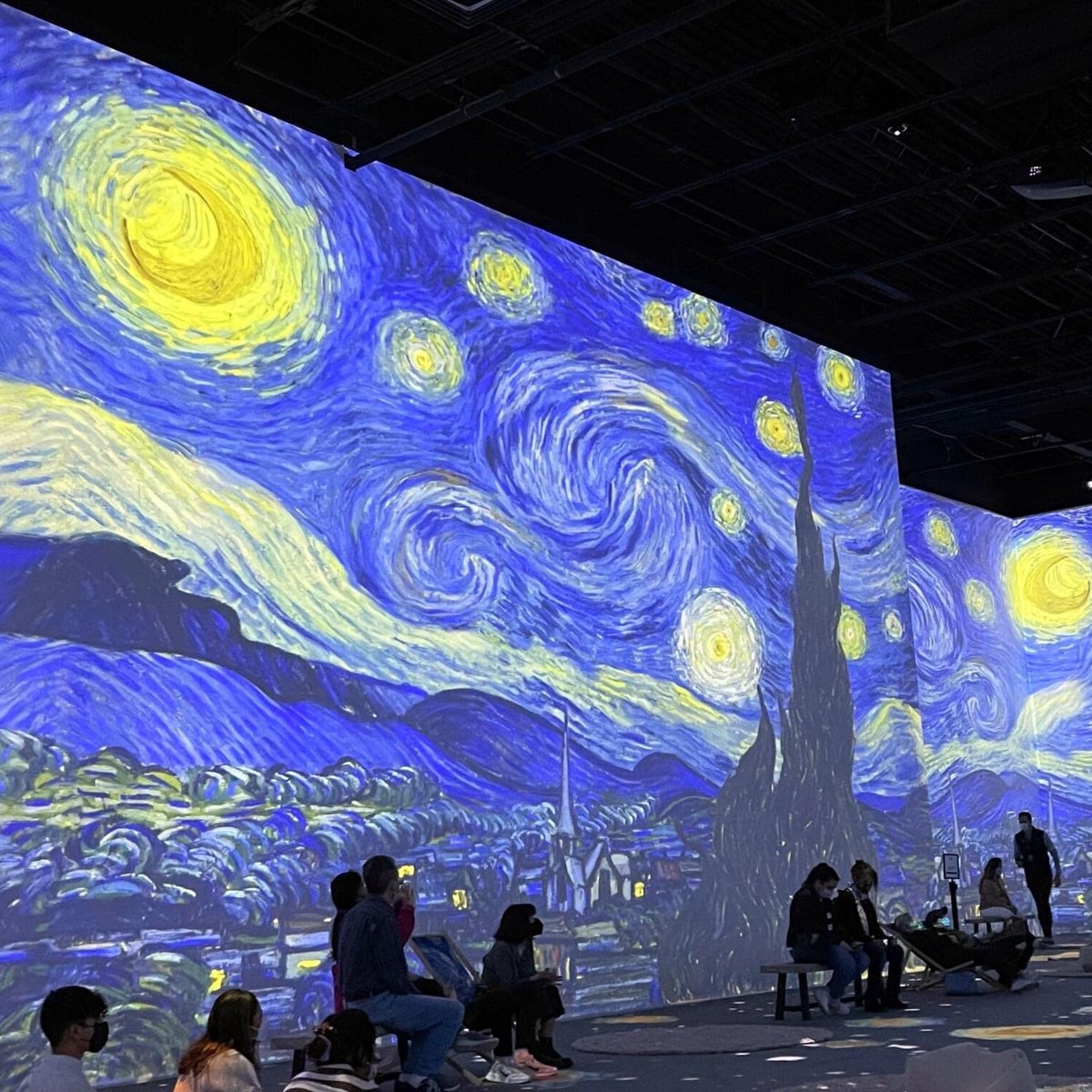 Immersive Van Gogh Exhibit Houston (ฮูสตัน, เท็กซัส) - รีวิว - Tripadvisor