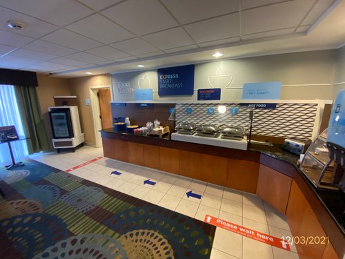 HOLIDAY INN EXPRESS WILLIAMSTON AN IHG HOTEL Prices Reviews (NC)