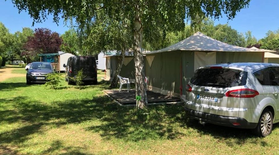 Bungalow toilés avec espace terrasse ombragés