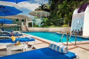 Piscina e praia