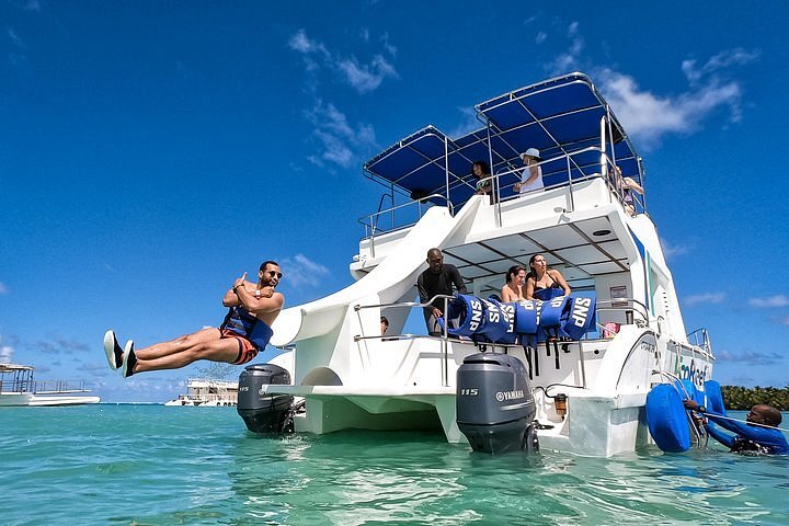 catamaran cruise dominican republic