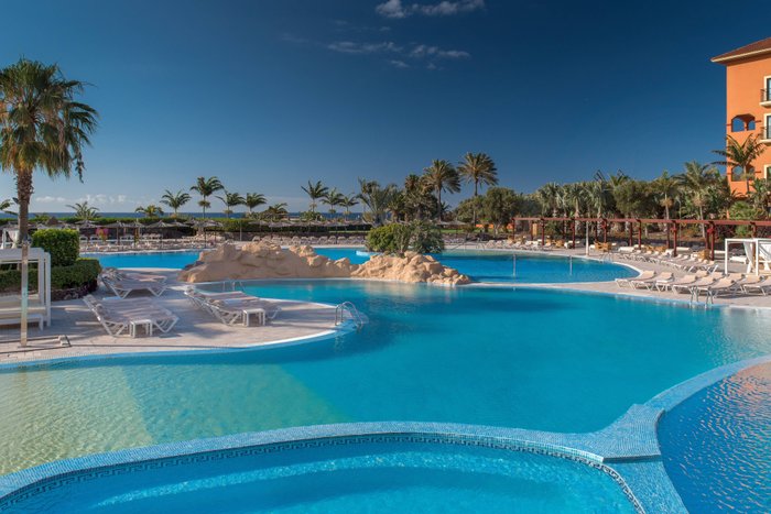 SHERATON FUERTEVENTURA BEACH, GOLF & SPA RESORT $170 ($̶2̶2̶6̶ ...