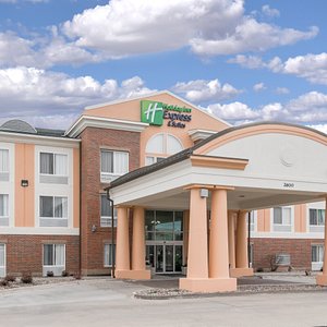 Welcome to the Holiday Inn Express & Suites in Ames, Iowa