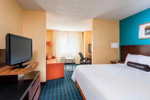 FAIRFIELD INN & SUITES HOLLAND $89 ($̶9̶7̶) - Prices & Hotel Reviews - MI