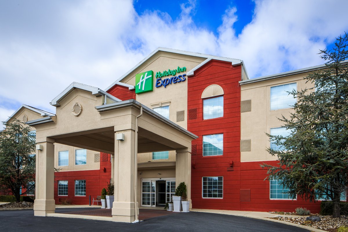 holiday-inn-express-suites-reading-airport-an-ihg-hotel-updated