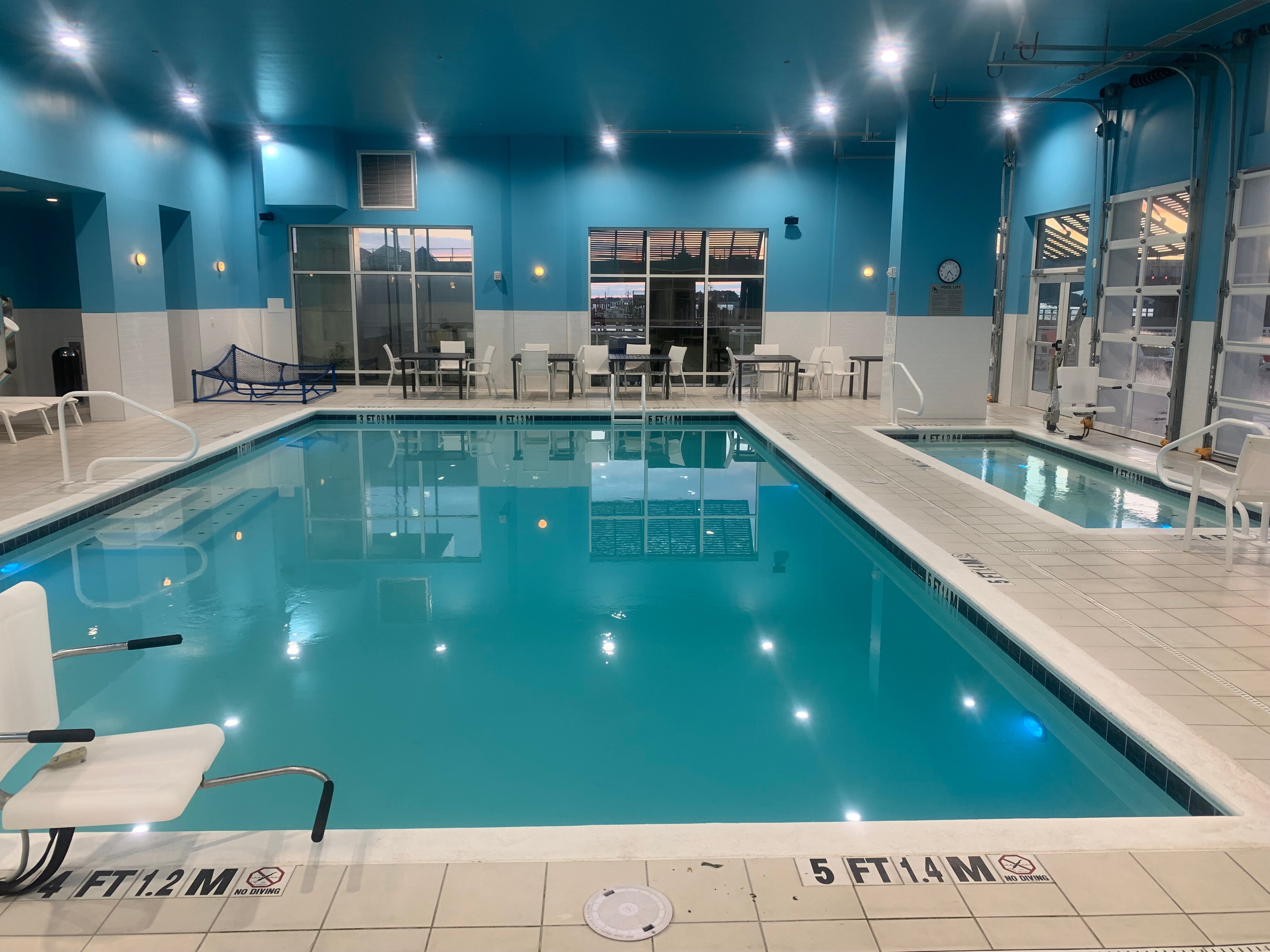 Avis Et Photos De La Piscine De L Cambria Hotel Ocean City Bayfront   Cambria Hotel Ocean City 