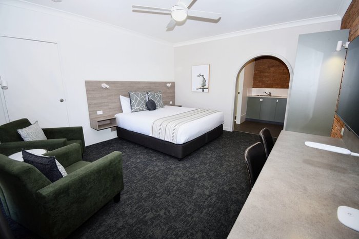 HAMILTON'S HENRY PARKES MOTOR INN PARKES (AU$140): 2023 Prices ...