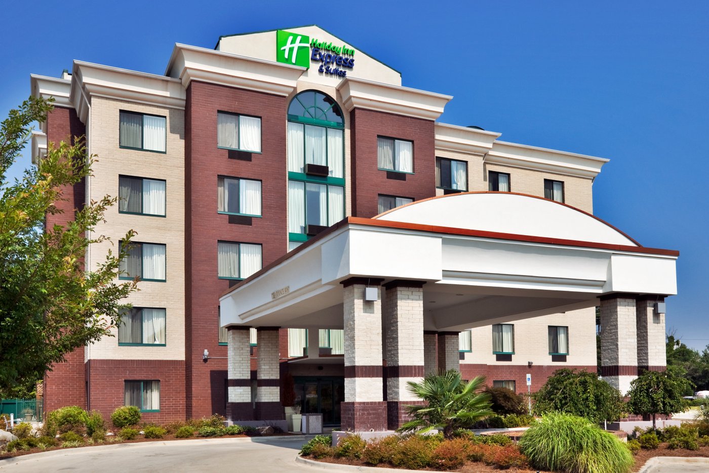 HOLIDAY INN EXPRESS & SUITES BIRMINGHAM - INVERNESS 280 $96 ($̶1̶1̶8̶ ...