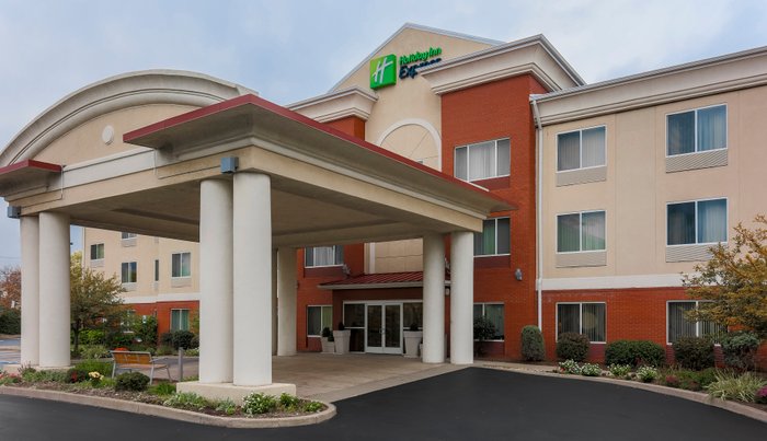 HOLIDAY INN EXPRESS ROCHESTER NE - IRONDEQUOIT, AN IHG HOTEL $110 ...