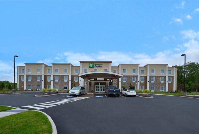 Holiday Inn Express Canandaigua - Finger Lakes An IHG Hotel - UPDATED ...