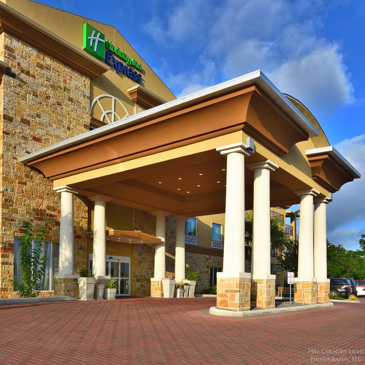 Holiday Inn Express &amp; Suites Fredericksburg, an IHG Hotel, hotell i Fredericksburg