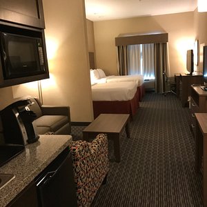 Holiday Inn Express &amp; Suites Fredericksburg, an IHG Hotel, hotel in Fredericksburg