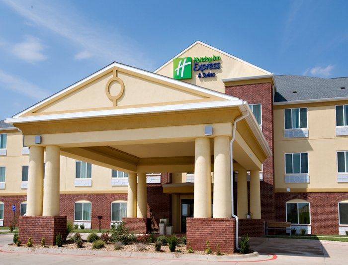 HOLIDAY INN EXPRESS & SUITES CHILDRESS, AN IHG HOTEL $108 ($̶1̶2̶6̶ ...