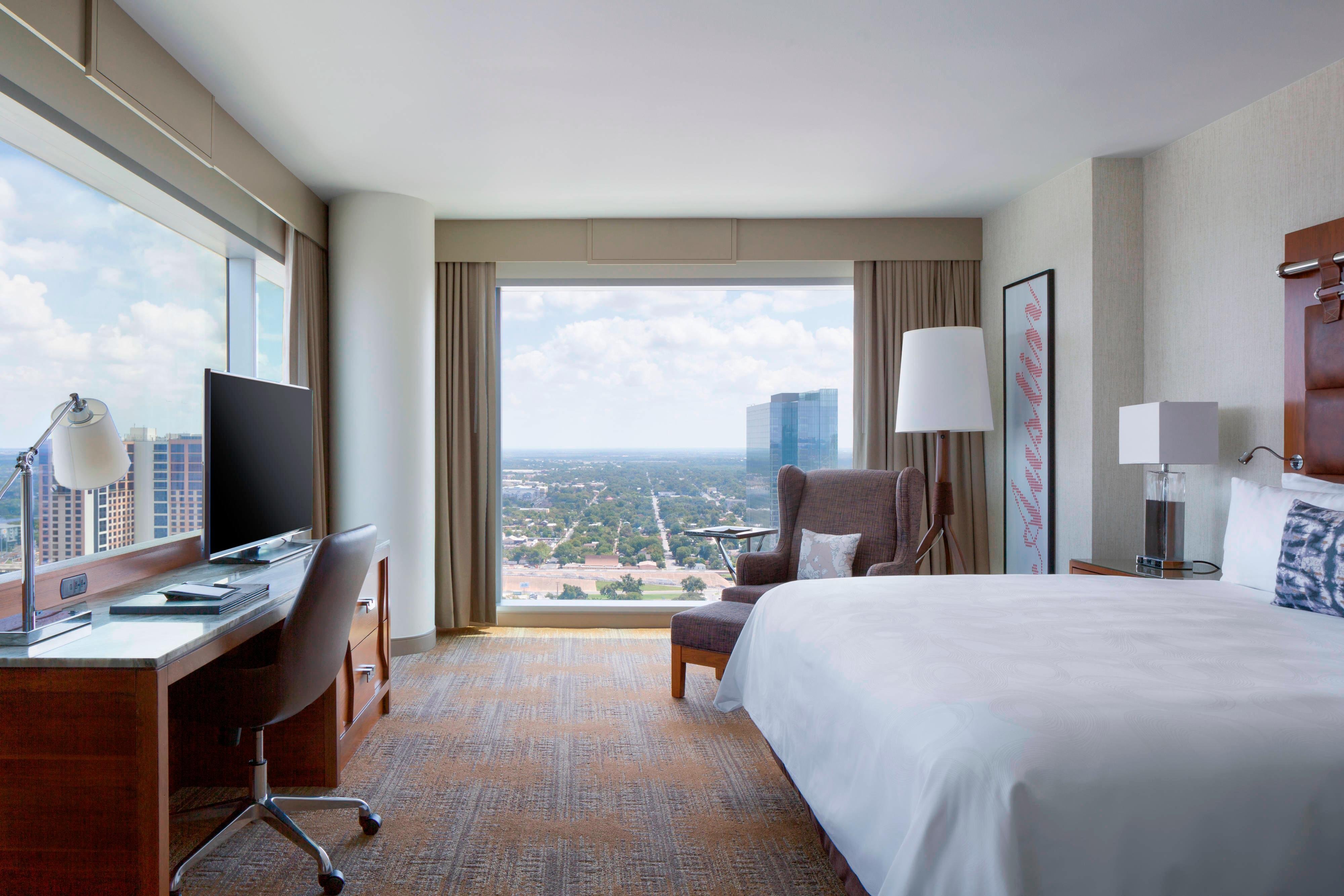 JW MARRIOTT AUSTIN Updated 2022 Prices Hotel Reviews TX   Corner Guest Room Skyline 