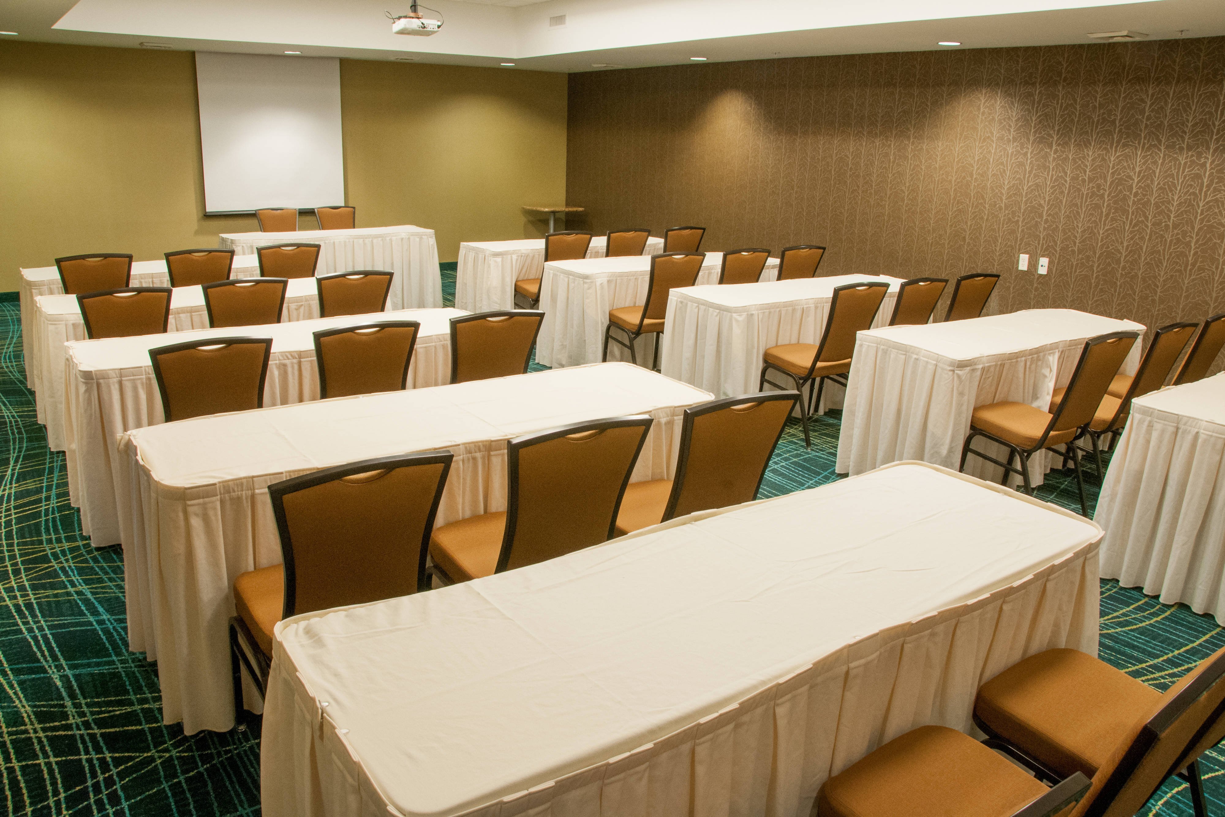 SPRINGHILL SUITES BY MARRIOTT COLORADO SPRINGS SOUTH 124 1 3 4   Meeting Room 