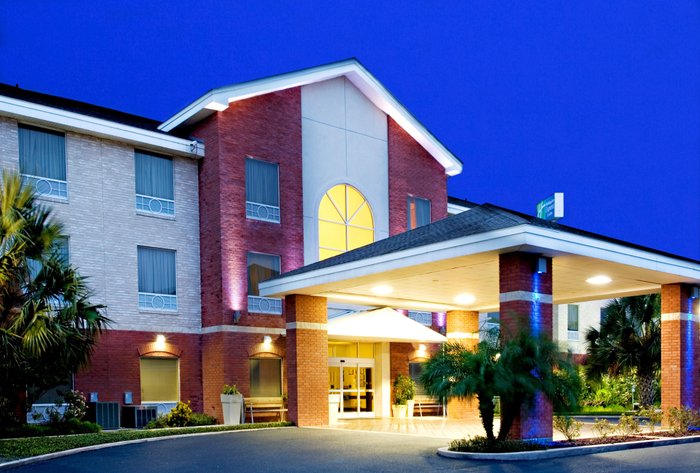 HOLIDAY INN EXPRESS & SUITES WESLACO, AN IHG HOTEL - Prices & Reviews (TX)