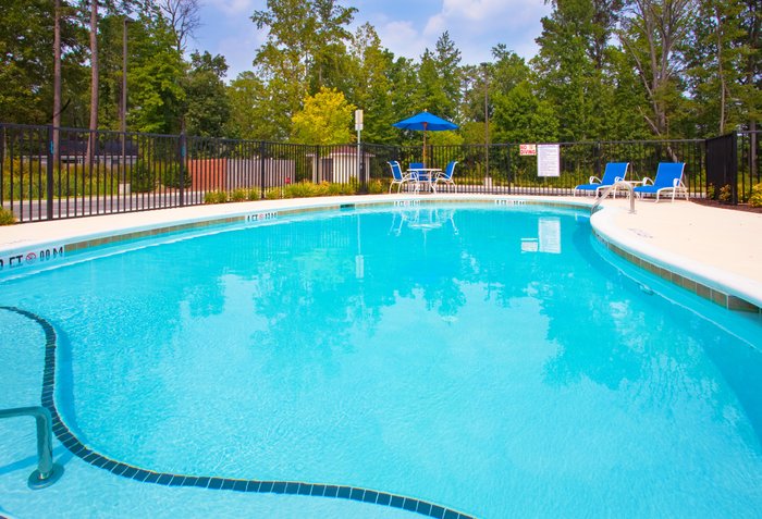 Candlewood Suites Rocky Mount, An Ihg Hotel Pool Pictures & Reviews 